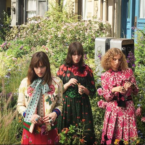 dakota johnson gucci bloom comercial|Dakota Johnson, Petra Collins and Hari Nef radiate in Gucci .